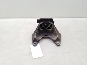 BMW 5 SERIES E61 (2004–2010) Mootori kinnitus koos padjaga 6761107 - 4