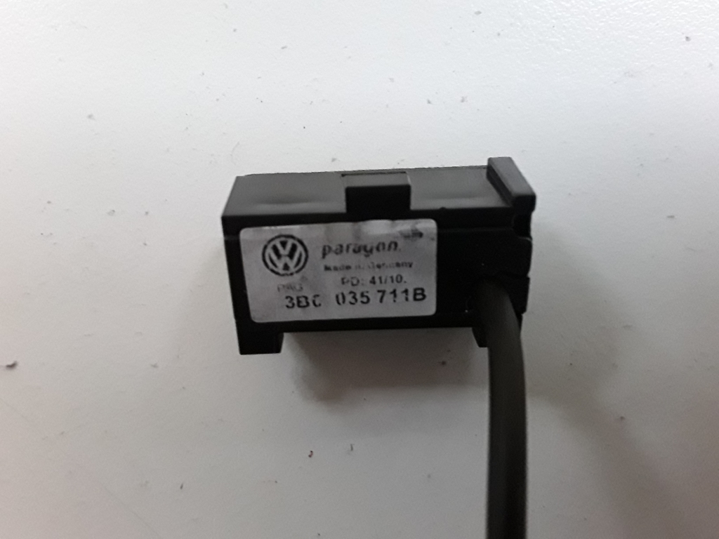 VOLKSWAGEN Golf 7 generation (2012-2024) Microfon 3B0035711B 23825691