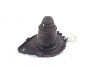   Rear spring support  - 48048-48010 