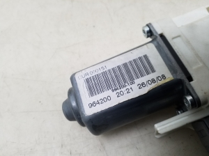 Land Rover Sport L320 (2005–2013) Front door window regulator motor - 3