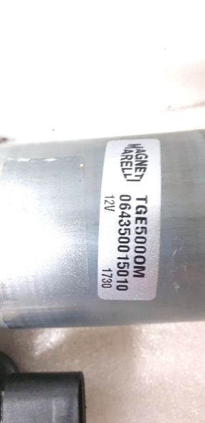 Ford C-MAX (2010–2026) Scheibenwischermotor vorne 064350015010 - 2