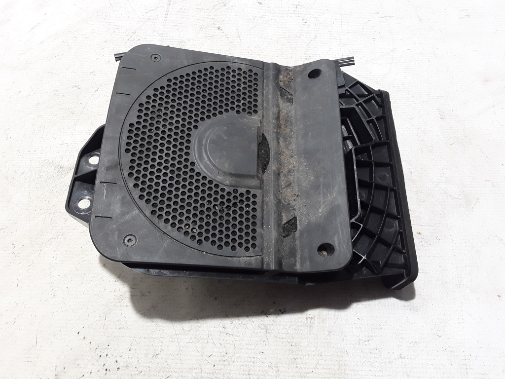 BMW 3 Series F30/F31 (2011-2020) Subwoofer 430407803434 22450261