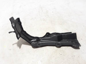 Verkleidung unter der Motorhaube - 7331242