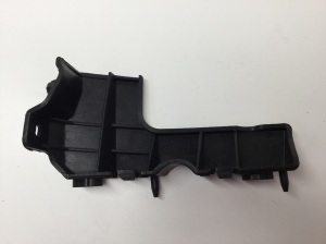 Front bumper bracket - 8E0807283E 