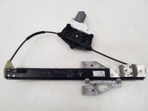 AUDI A4 B8 (2007–2016) Rear side door window regulator and its parts - 2