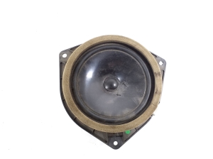   Rear side door speaker 