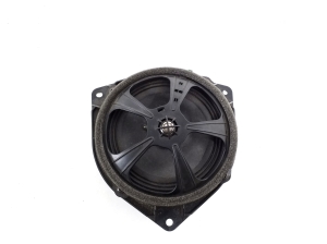   Rear side door speaker 