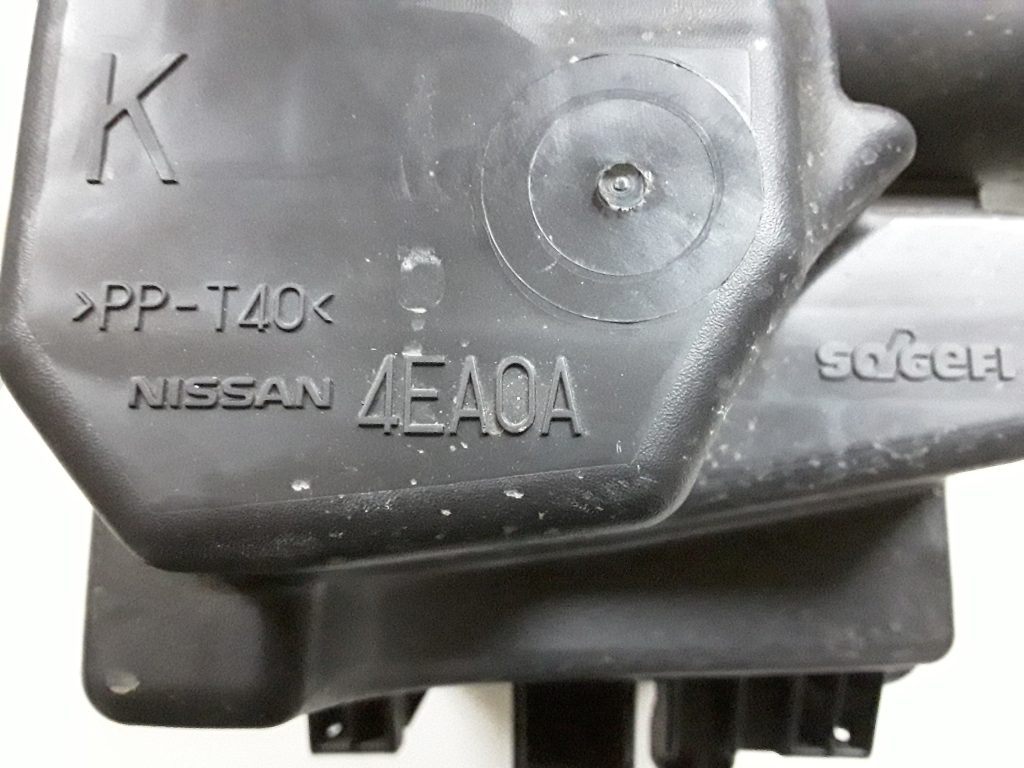 NISSAN Qashqai 2 generation (2013-2023) Oro filtro dėžė 4EA0A 23881764