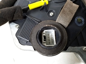 LEXUS RX (2003–2009) Esiukse lukk 69040-13111 - 3
