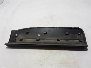 Volkswagen Tiguan (2007–2016) Aizmugurējo sānu durvju līste 5N0854949 - 2