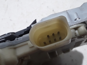 Volkswagen Tiguan (2007–2016) Rear side door lock 3C4839015 - 3