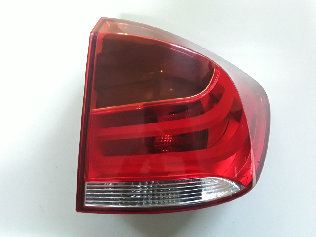 BMW X1 E84 (2009-2015) Rear Right Taillight Lamp 03424600 23881260