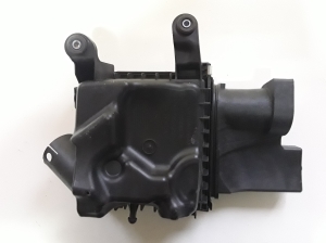 NISSAN Note E12 (2012–2026) Õhufiltri korpus 165003VD0A - 2