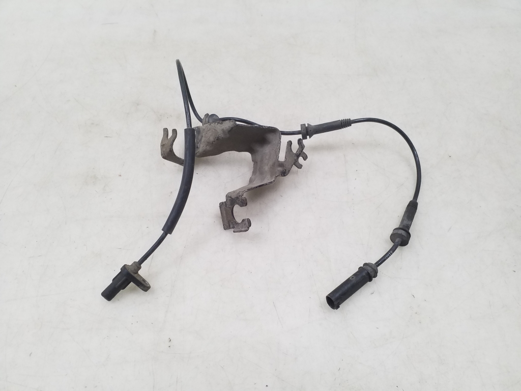 BMW 1 Series F20/F21 (2011-2020) Front Right ABS Sensor 6791748 25070606