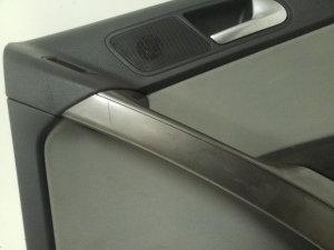 Volkswagen Tiguan (2007–2016) Tagumise küljeukse polster 5N0867212 - 2