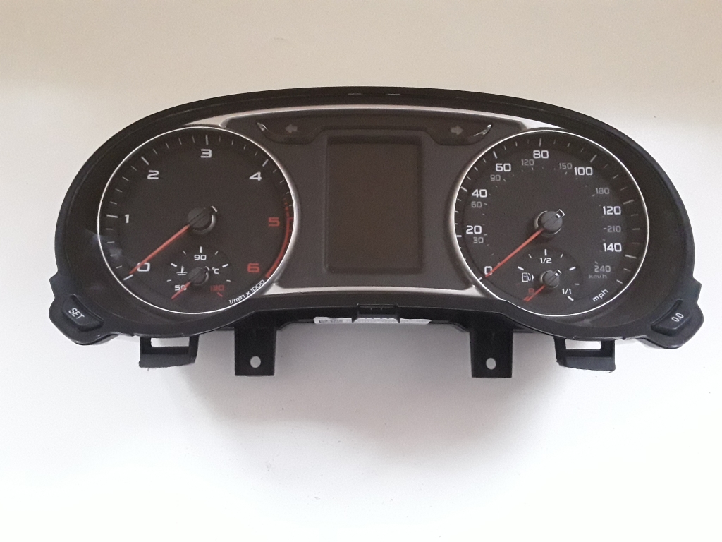 AUDI A1 8X (2010–2018) Näidikuplokk 8XA920980F AUDI A1 8X (2010–2018) Näidikuplokk 8XA920980F