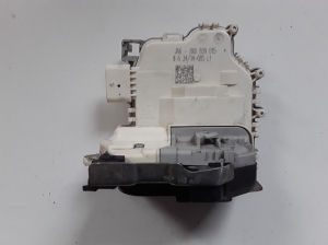 AUDI A1 8X (2010–2018) Rear side door lock 8X0839015 - 2