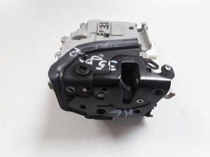Rear side door lock - 8X0839015