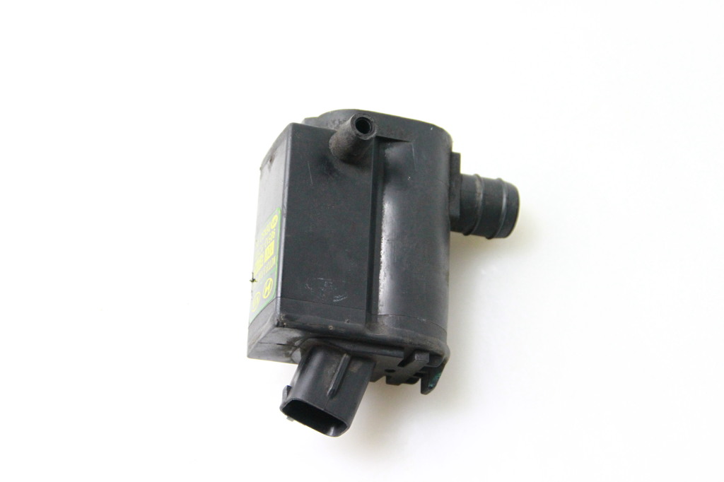 Kia Rio (2005–2011) Front windshield washer pump 985101C100 Kia Rio (2005–2011) Front windshield washer pump 985101C100
