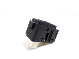 LEXUS RX GGL1 (2009–2015) Rear side door window switch 84810-48020 - 3