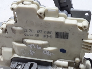 Volkswagen Tiguan (2007–2016) Front door lock 3C1837016A - 3