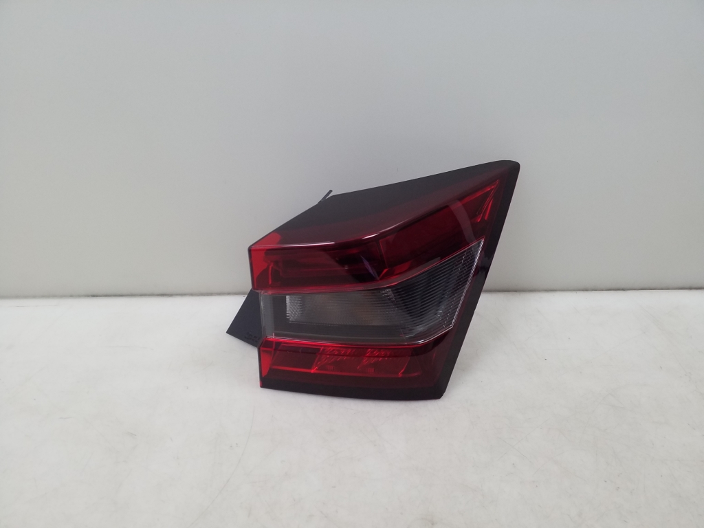 NISSAN Juke YF15 (2010-2020) Rear Right Taillight Lamp 265506PA0A 25070549