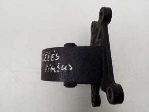 Mitsubishi Lancer Evolution (2003–2005) Engine bracket - 2