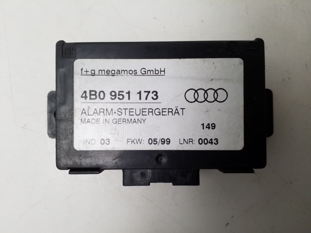 AUDI A6 C5/4B (1997-2004) Alarm Signal Control Unit 4B0951173 21225518