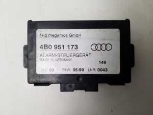 AUDI A6 C5 (1997–2005) Boîtier module alarme 4B0951173