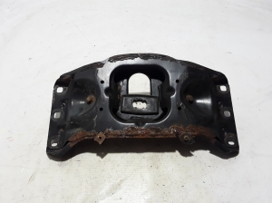 Porsche Panamera 970 (2009–2016) Getriebehalter 97037503302 - 2