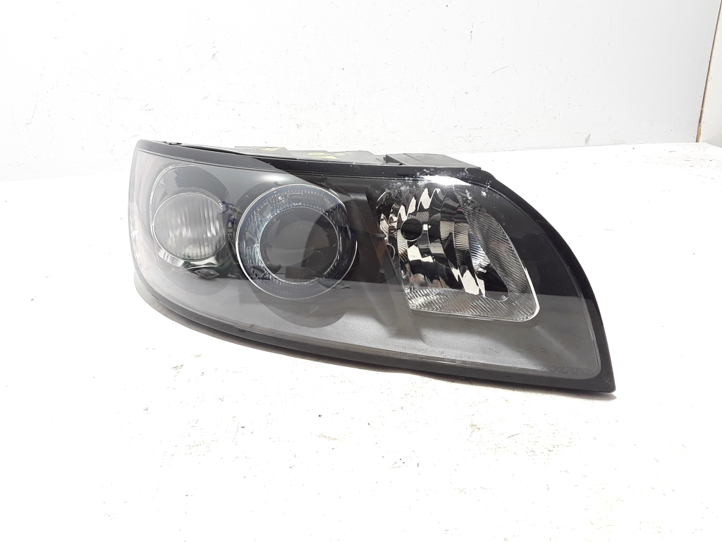 VOLVO S40 2 generation (2004-2012) Front Right Headlight 31335246 22450792