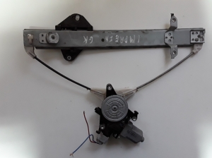 Lève-vitre de porte latérale arrière et ses pièces - 807010