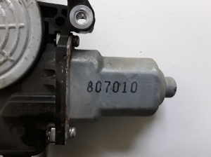 Subaru Impreza (2007–2012) Rear side door window regulator and its parts 807010 - 3