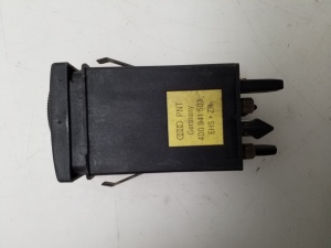 AUDI A4 B5 (1994–2001) Schalter Heckscheibenheizung 4D0941503 - 2