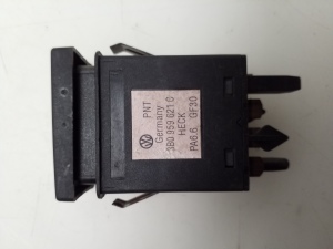 Volkswagen Passat B5 (1997–2005) Schalter Heckscheibenheizung 3B0959621C - 2