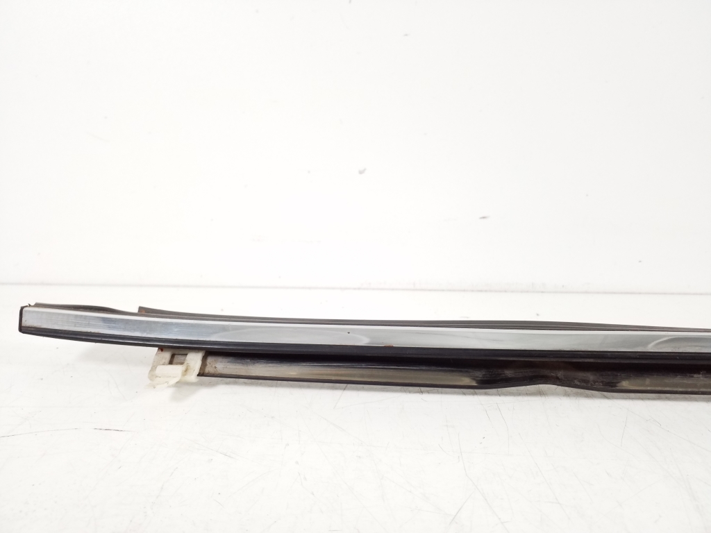 LEXUS GS 2 generation (1997-2004) Moulure de vitre de porte arrière droite 21043304