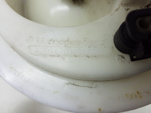 Mercedes Benz C-Class 204 (2007–2014) Kütusepump paagis A2044700494 - 5