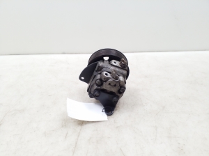 Land Rover Sport L320 (2005–2013) Power steering pump 7H223A696AB - 3