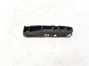  Front bumper bracket 