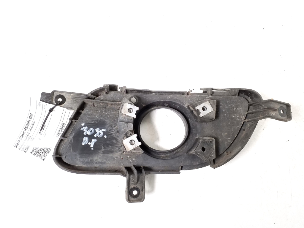 MERCEDES-BENZ A-Class W169 (2004-2012) Fog lamp trim A1698850622, A1698850822 18810223