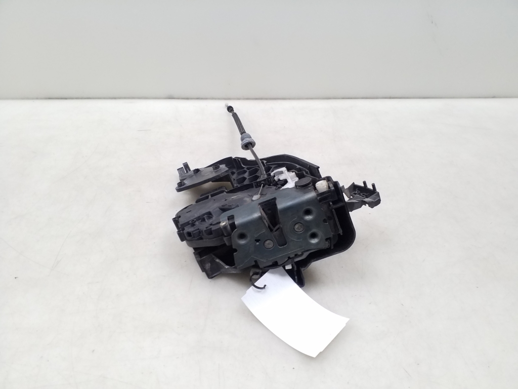 VOLVO V50 1 generation (2003-2012) Right Side Sliding Door Lock 30699112 25070807