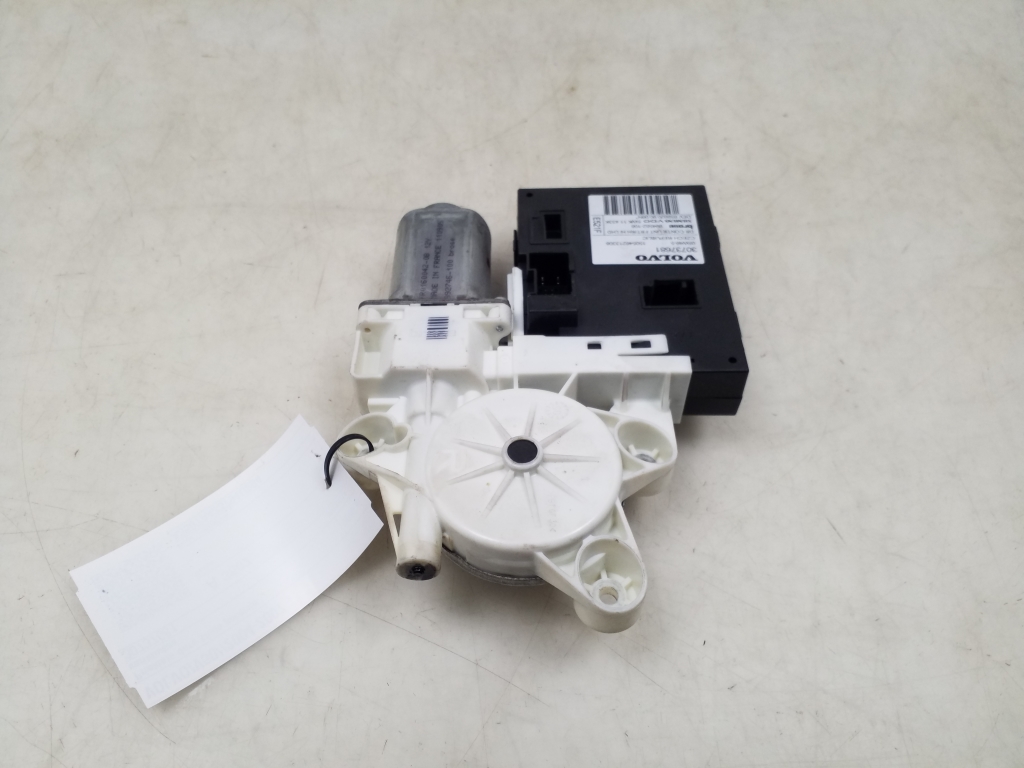 VOLVO V50 1 generation (2003-2012) Front Right Door Window Control Motor 30737681 25070806