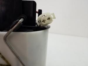 Mercedes Benz C-Class 204 (2007–2014) Kütusepump paagis A2044704494 - 2