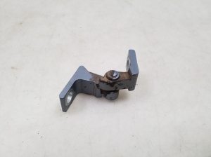 Volkswagen Tiguan (2007–2016) Rear side door lower hinge 5N0831401A - 2