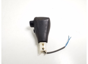 Gear shift knob