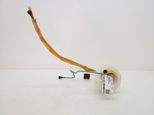Mercedes Benz C-Class 204 (2007–2014) Kütusepump paagis A2044702494 - 4