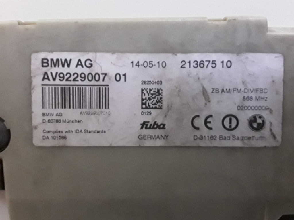 BMW 5 Series F10/F11 (2009-2017) Bootlid Antenna Amplifier 9229007 24553577