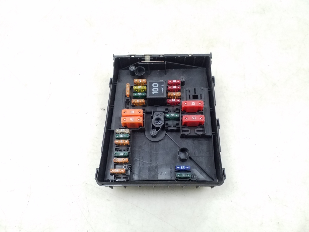 VOLKSWAGEN Tiguan 1 generation (2007-2017) Fuse box 1K0937125 25070793