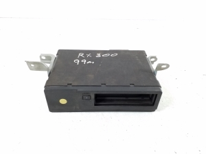 CD changer - 86270-48040