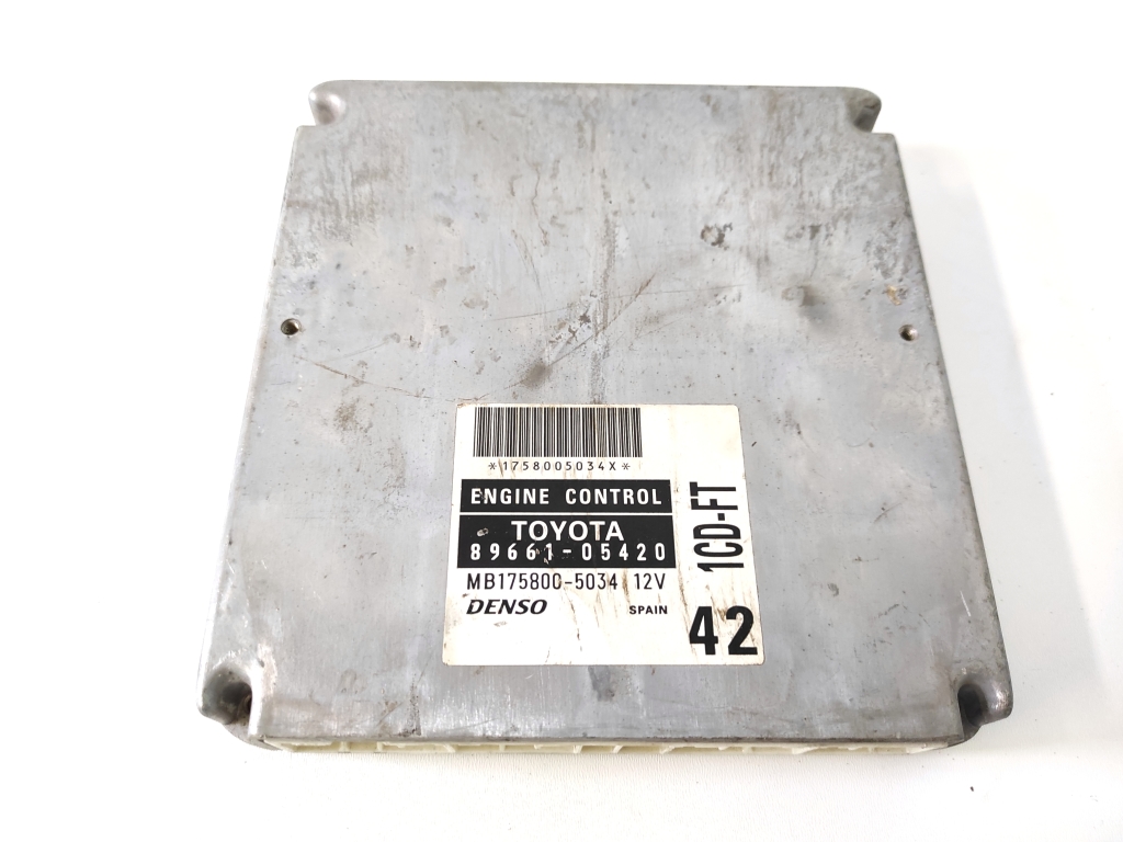 TOYOTA Avensis 1 generation (1997-2003) Engine Control Unit ECU 89661-05420 21042978